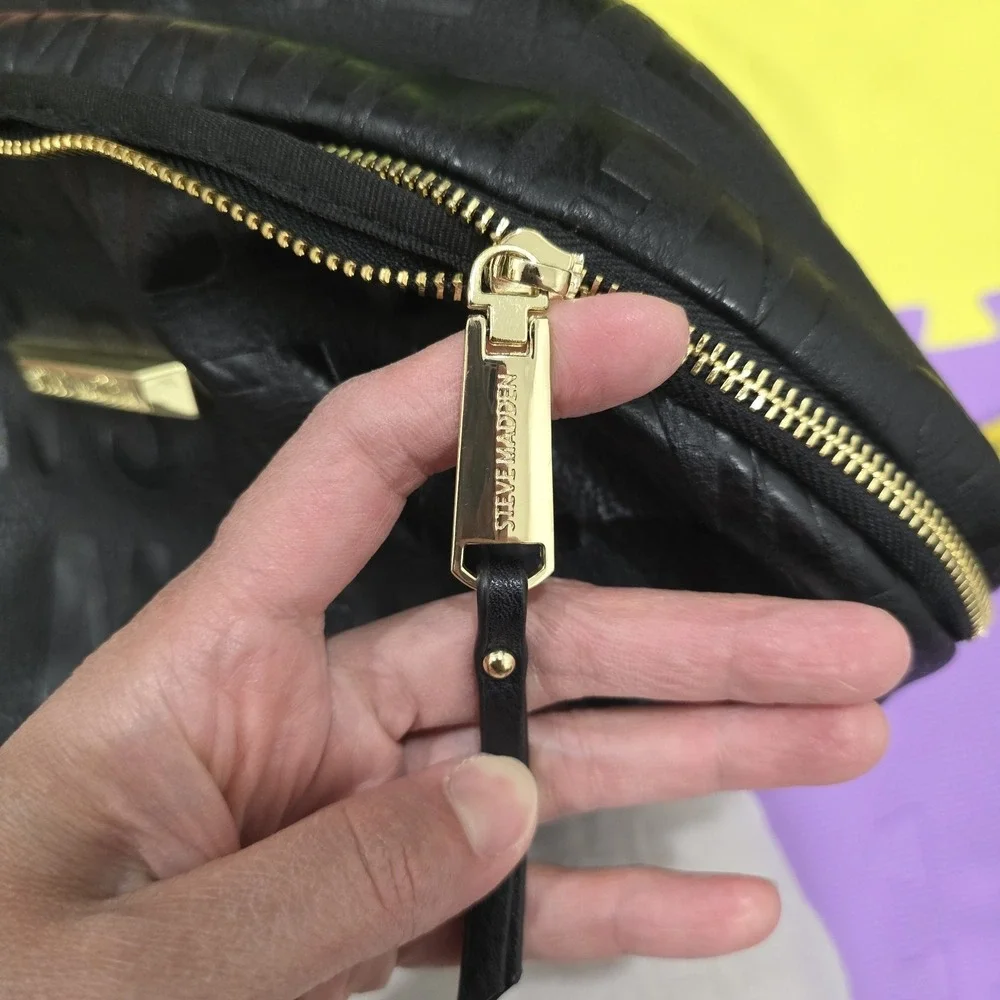 Steve‎ Madden Black Pebbled Vegan Leather Backpack Embossed Logo Gold...
